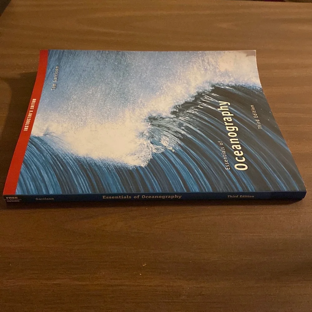 Books essentials oceanography